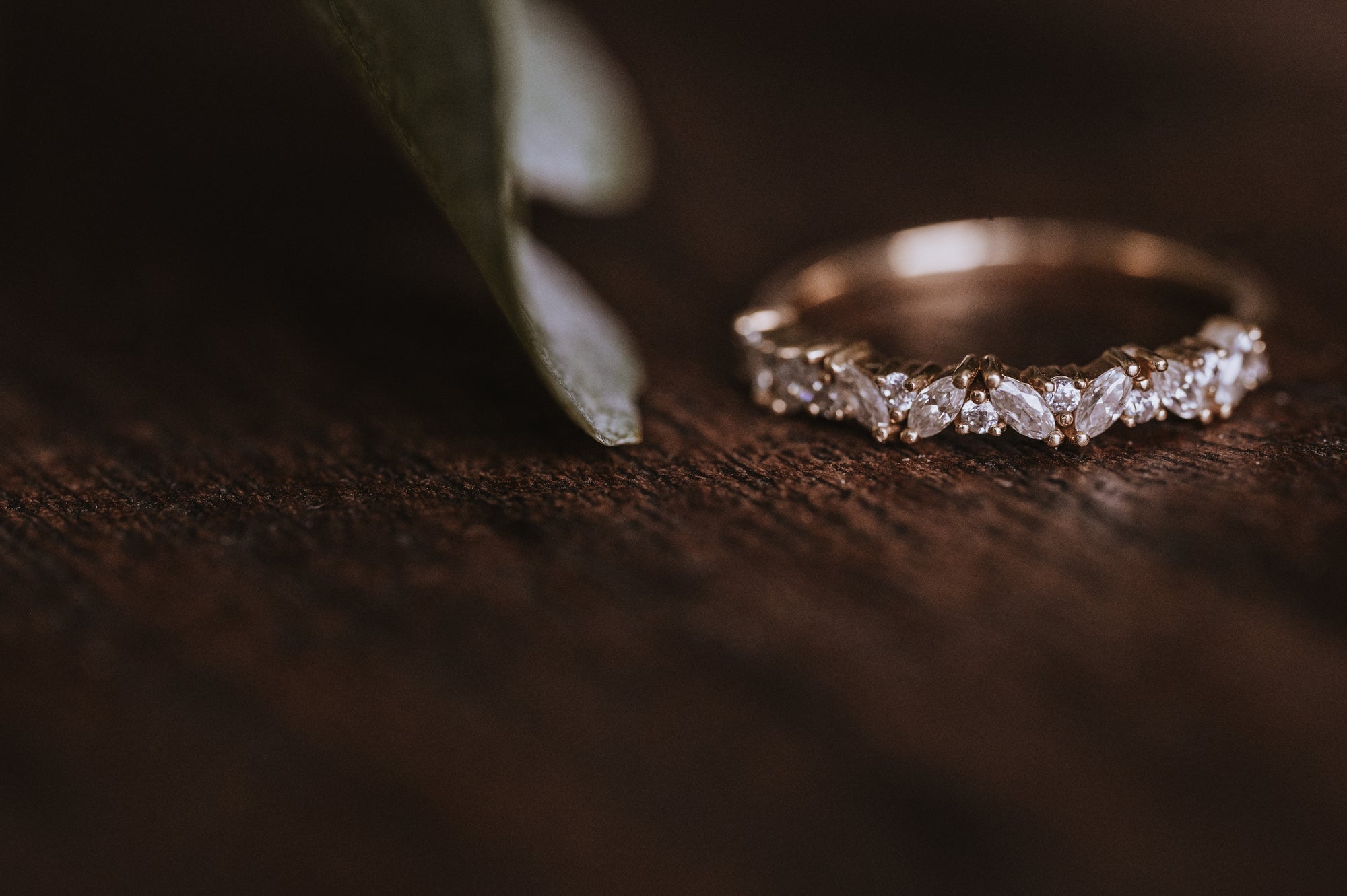 Willow Wisp | Alternating Round and Marquise Moissanite Band