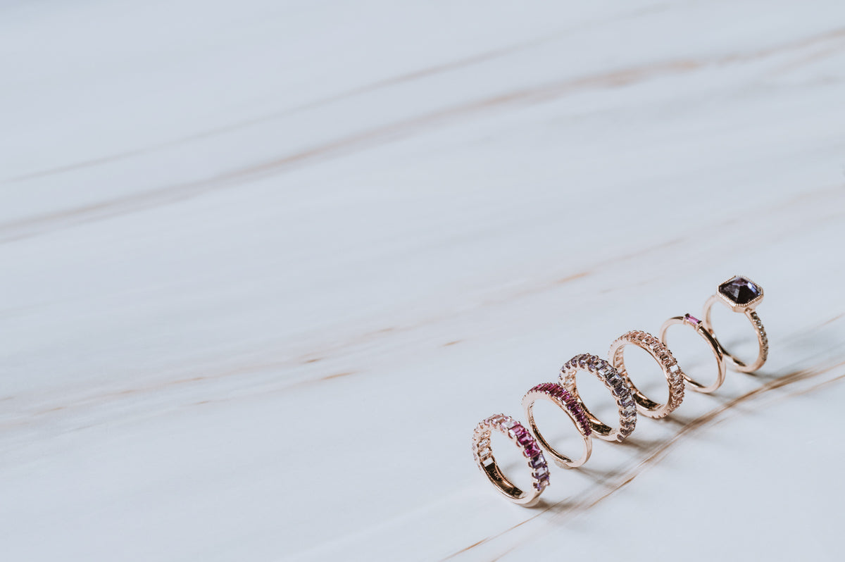 Love Spiral | Scalloped Emerald Cut Alexandrite Band