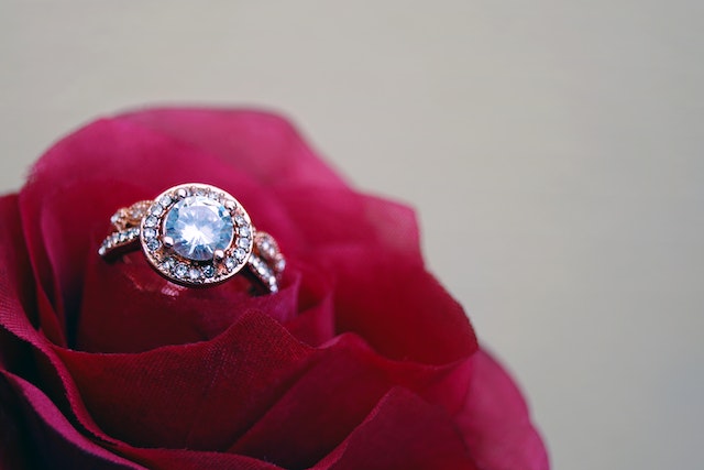 morganite vs moissanite