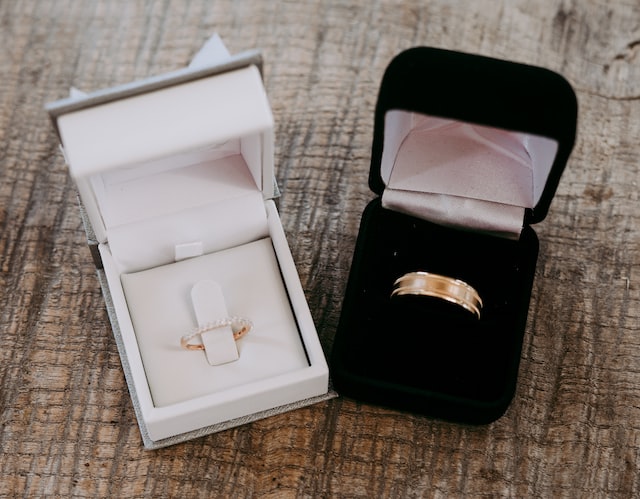 Moissanite Halo Engagement Rings - All You Need To Know